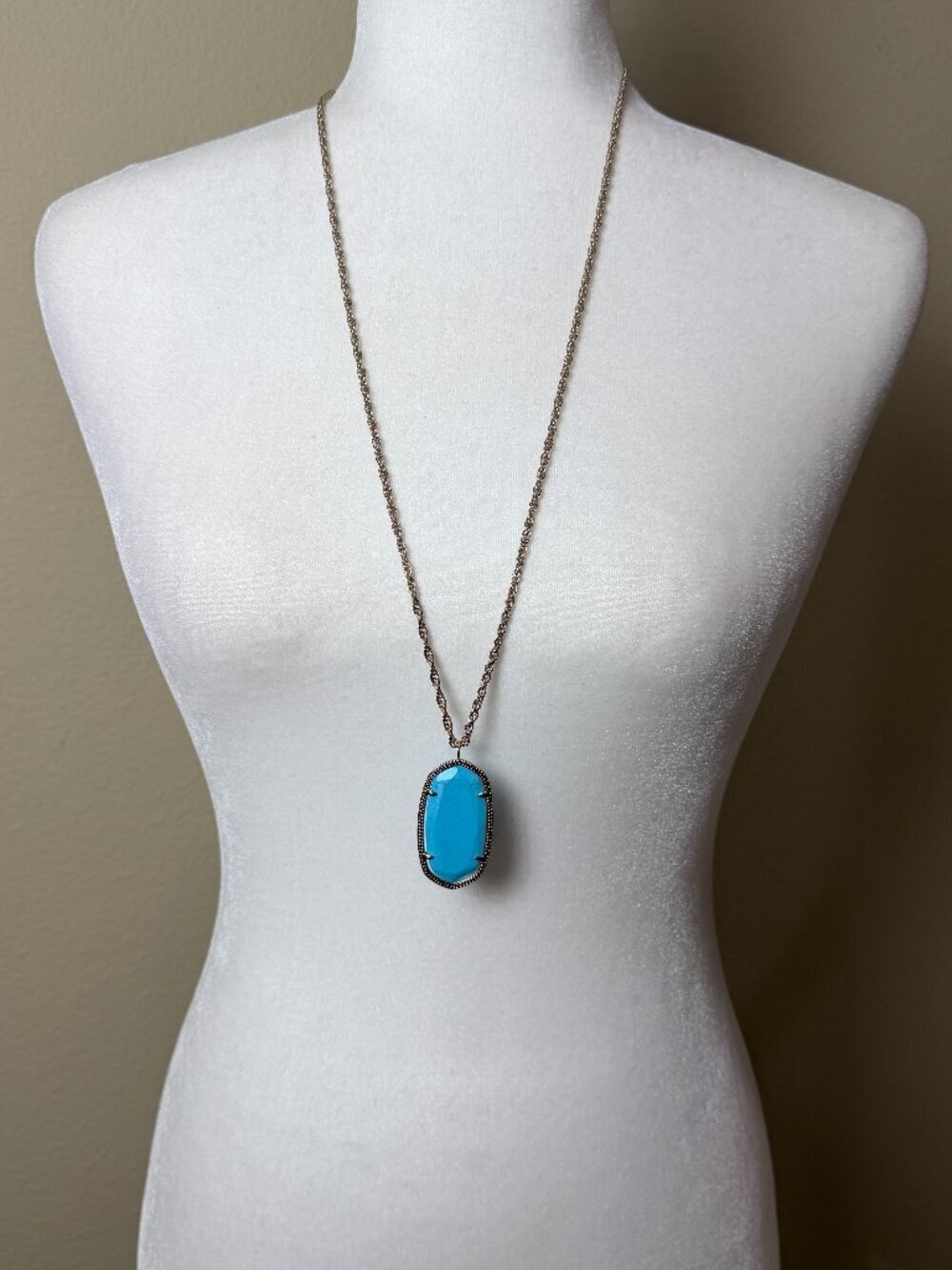 Kendra Scott Rae Long Necklace Pendant Turquoise with Gold Tone Long Chain
